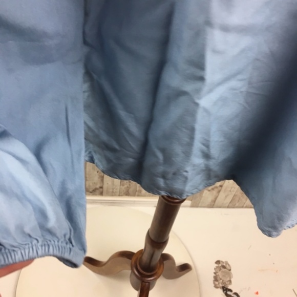 Sundance Blue Red Embroidered Floral Blouse Medium - Picture 3 of 5